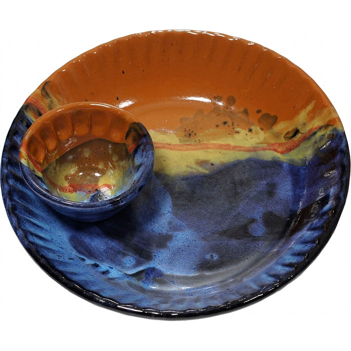 A Non-Pattern Glazed Fluted Chip and Dip