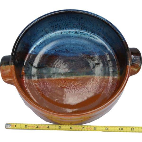 A Non-Pattern Glazed Large Baker