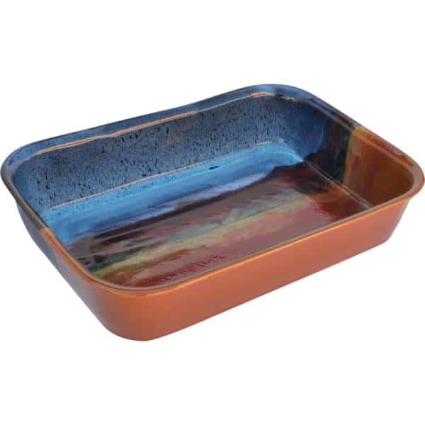 A Non-Pattern Glazed Lasagna Pan
