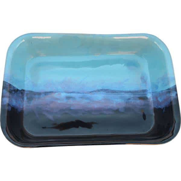 A Non-Pattern Glazed Lasagna Pan