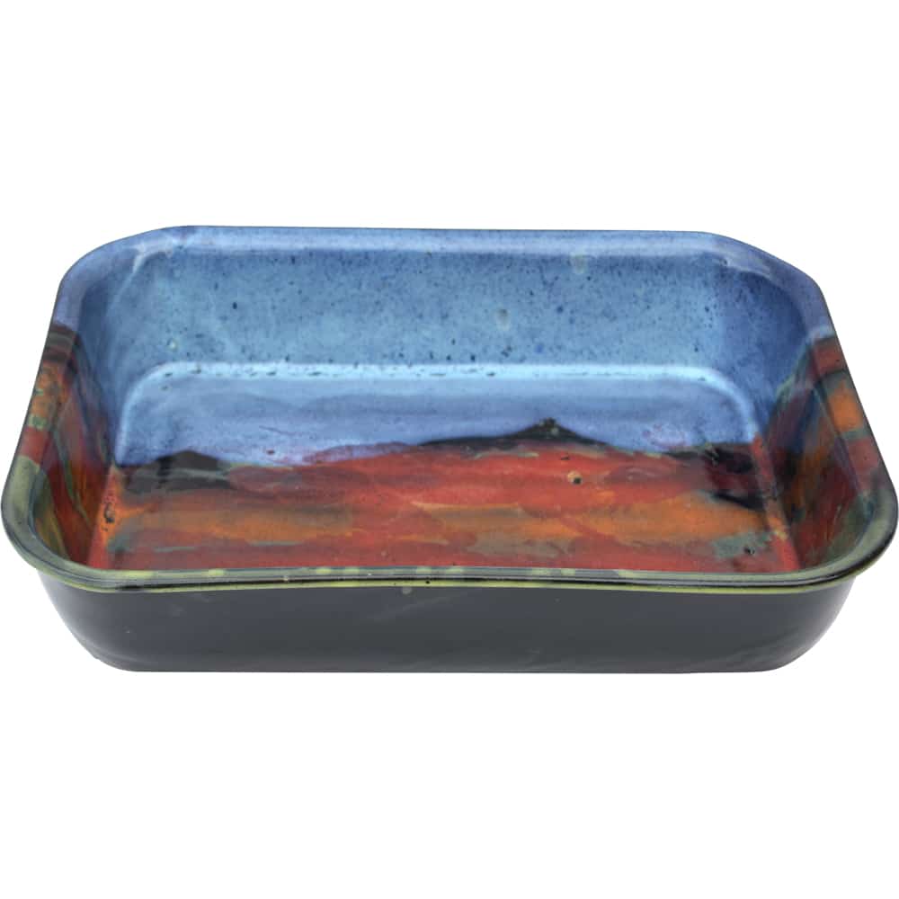 A Non-Pattern Glazed Lasagna Pan