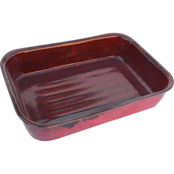 A Non-Pattern Glazed Lasagna Pan