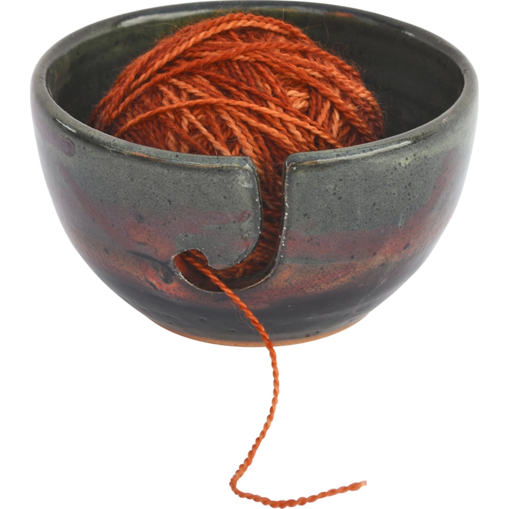 A Non-Pattern Glazed Yarn Bowl