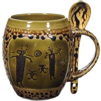 Petroglyph 4 Mug with Spoon in Olive Green